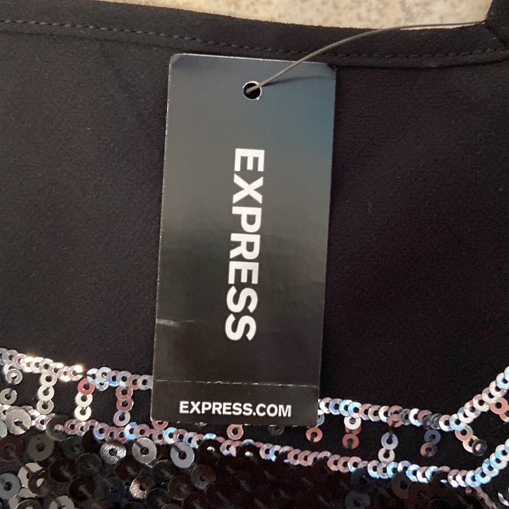 ⭐️NWT Express Tank Top⭐️ - Picture 9 of 9